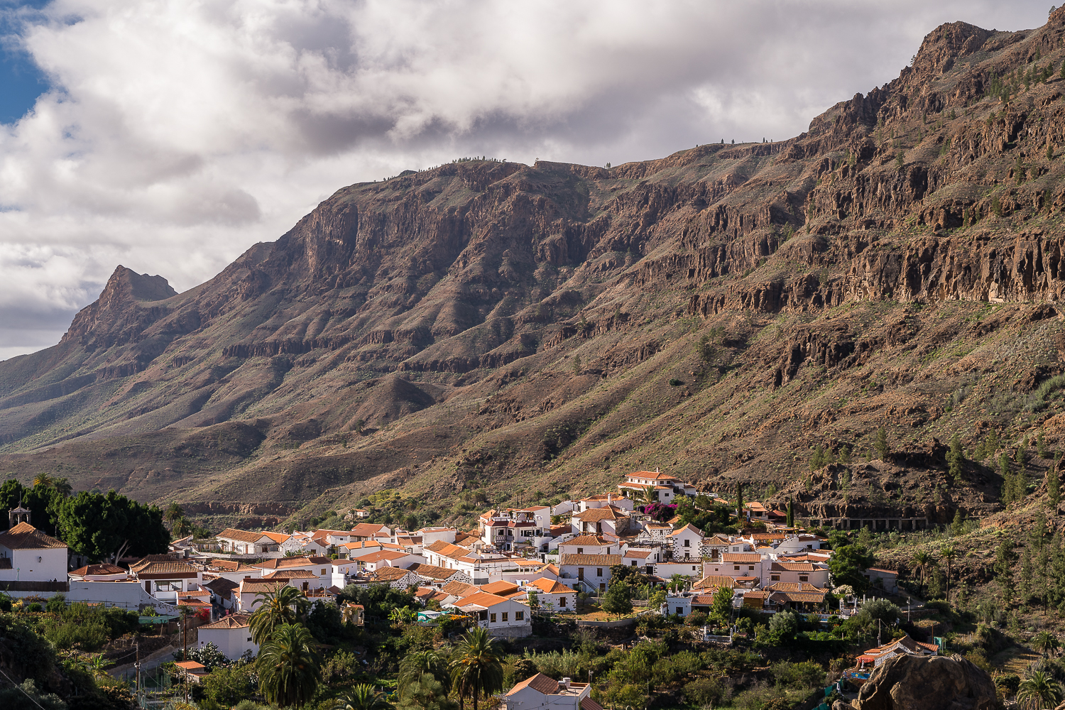 Panoramic view of the whitewashed village of Fataga.