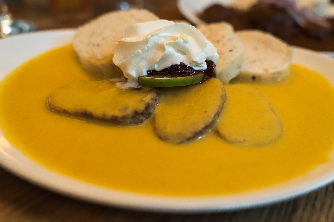 This image shows the vegan version of the typical Czech dish Svickova.