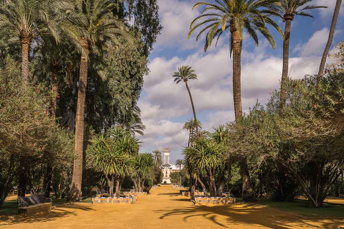 The gardens of Murillo without crowds on a sunny winter day.