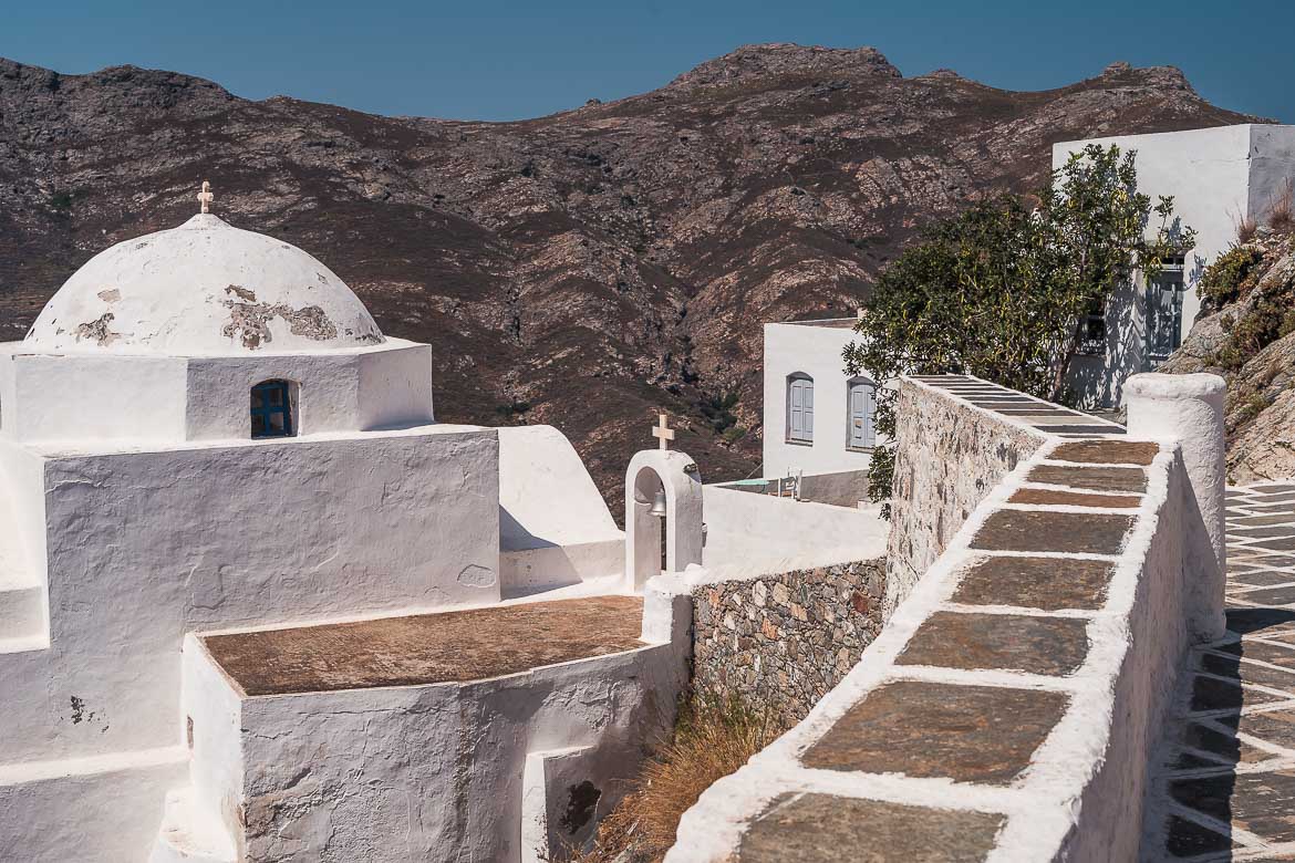 This image shows a whitewashed church near the top of the Venetian Castle in Chora Serifos.