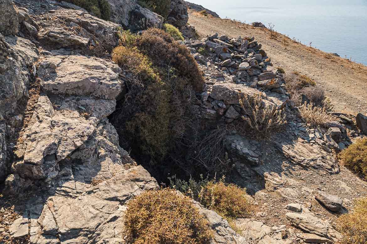 This image shows the entry point to the Cyclops Cave.