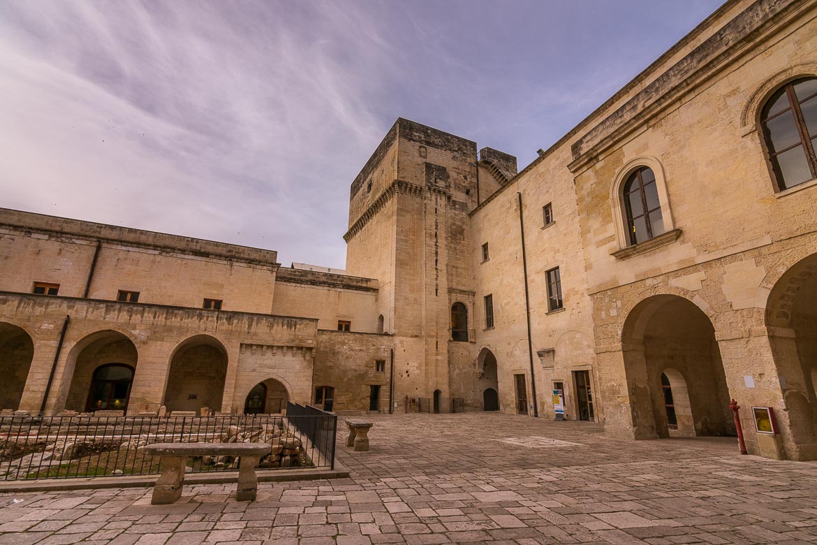 This is a photo of the interior courtyard at Lecce Castle.