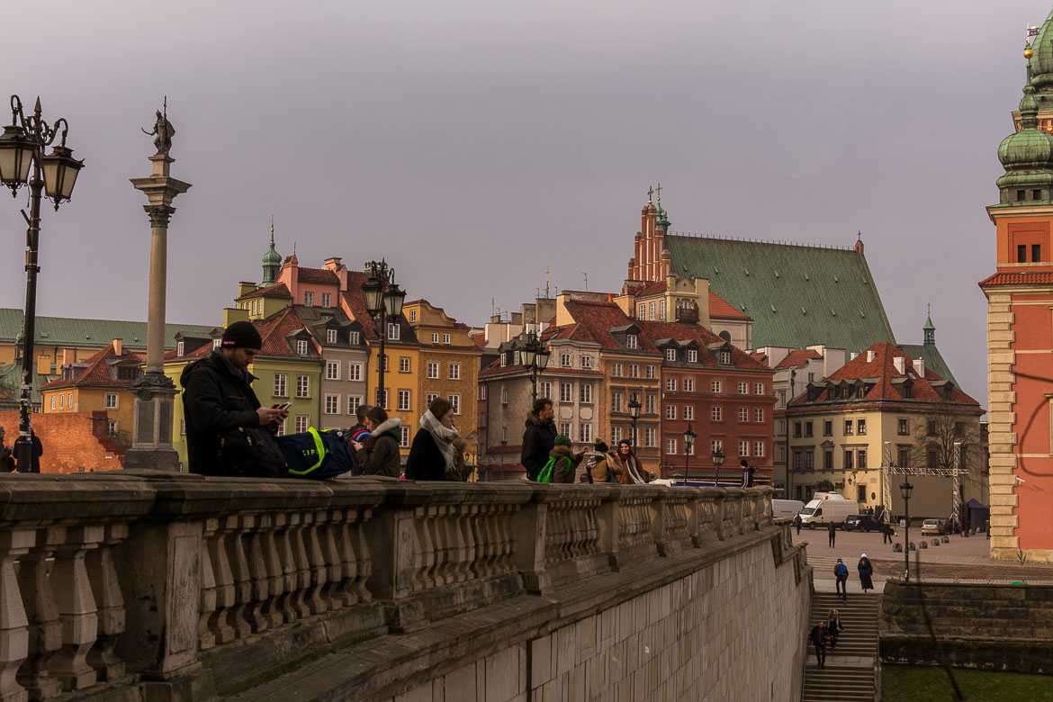 This image shows people admiring the view in Warsaw Old Town.